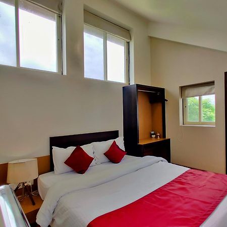 Pushpam Sanskruti Resort Karjat - A Pure Veg Resort Dhamni Kültér fotó