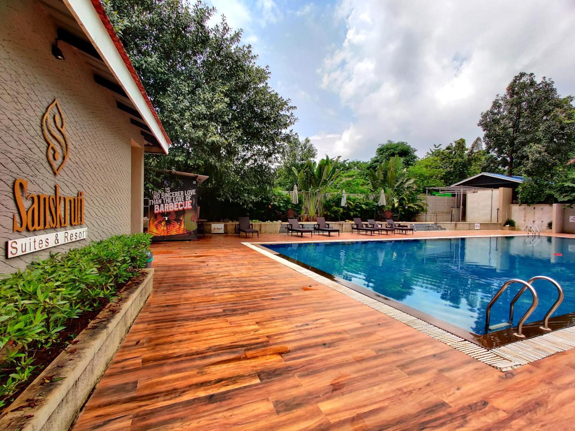Pushpam Sanskruti Resort Karjat - A Pure Veg Resort Dhamni Kültér fotó