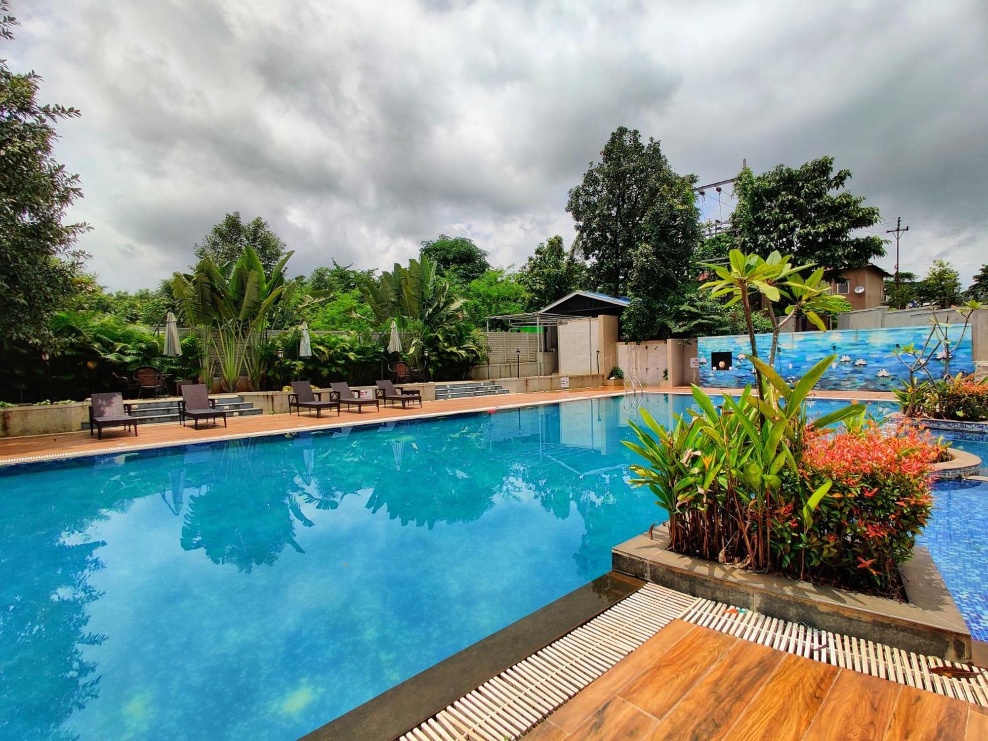 Pushpam Sanskruti Resort Karjat - A Pure Veg Resort Dhamni Kültér fotó
