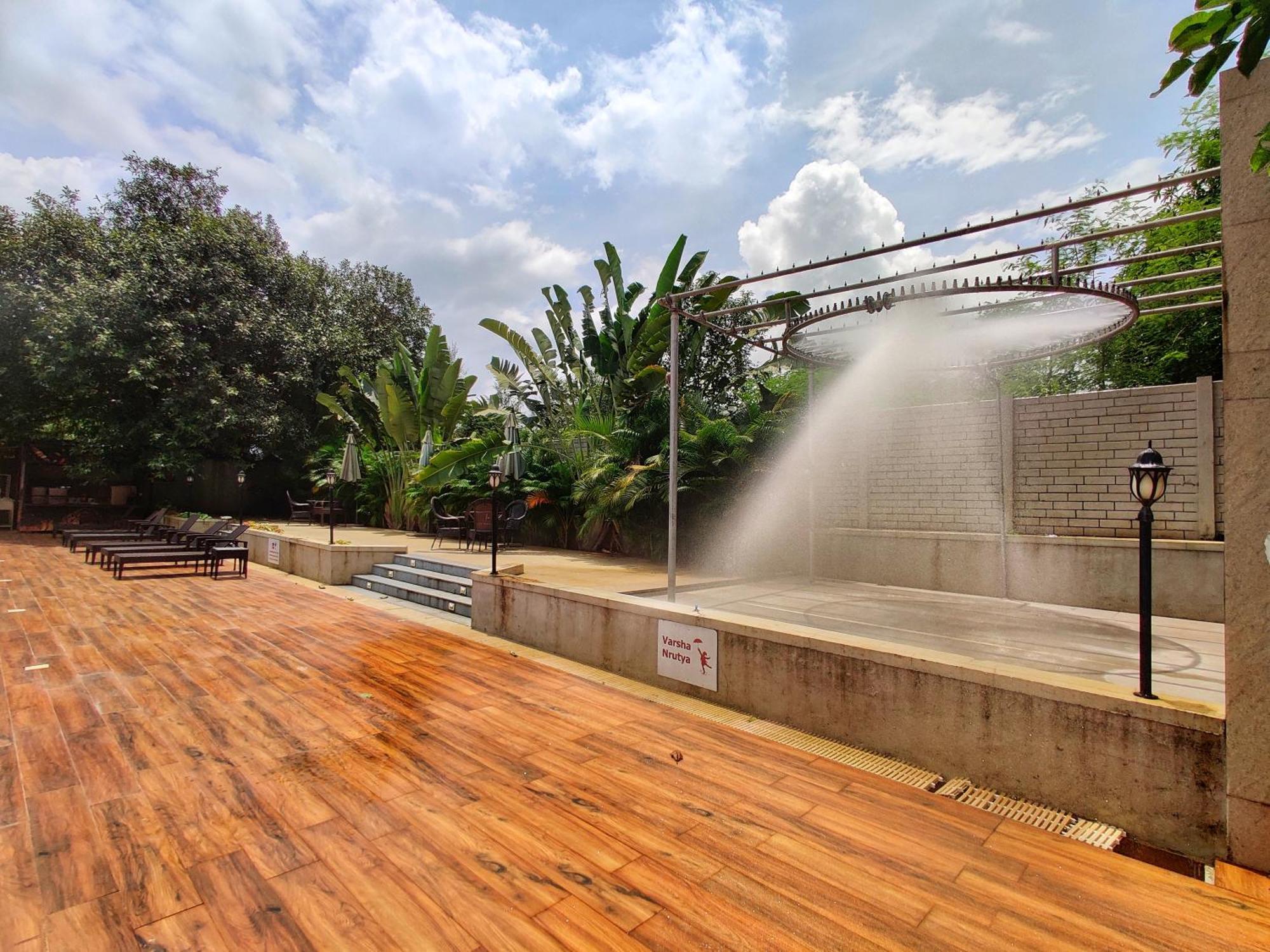 Pushpam Sanskruti Resort Karjat - A Pure Veg Resort Dhamni Kültér fotó