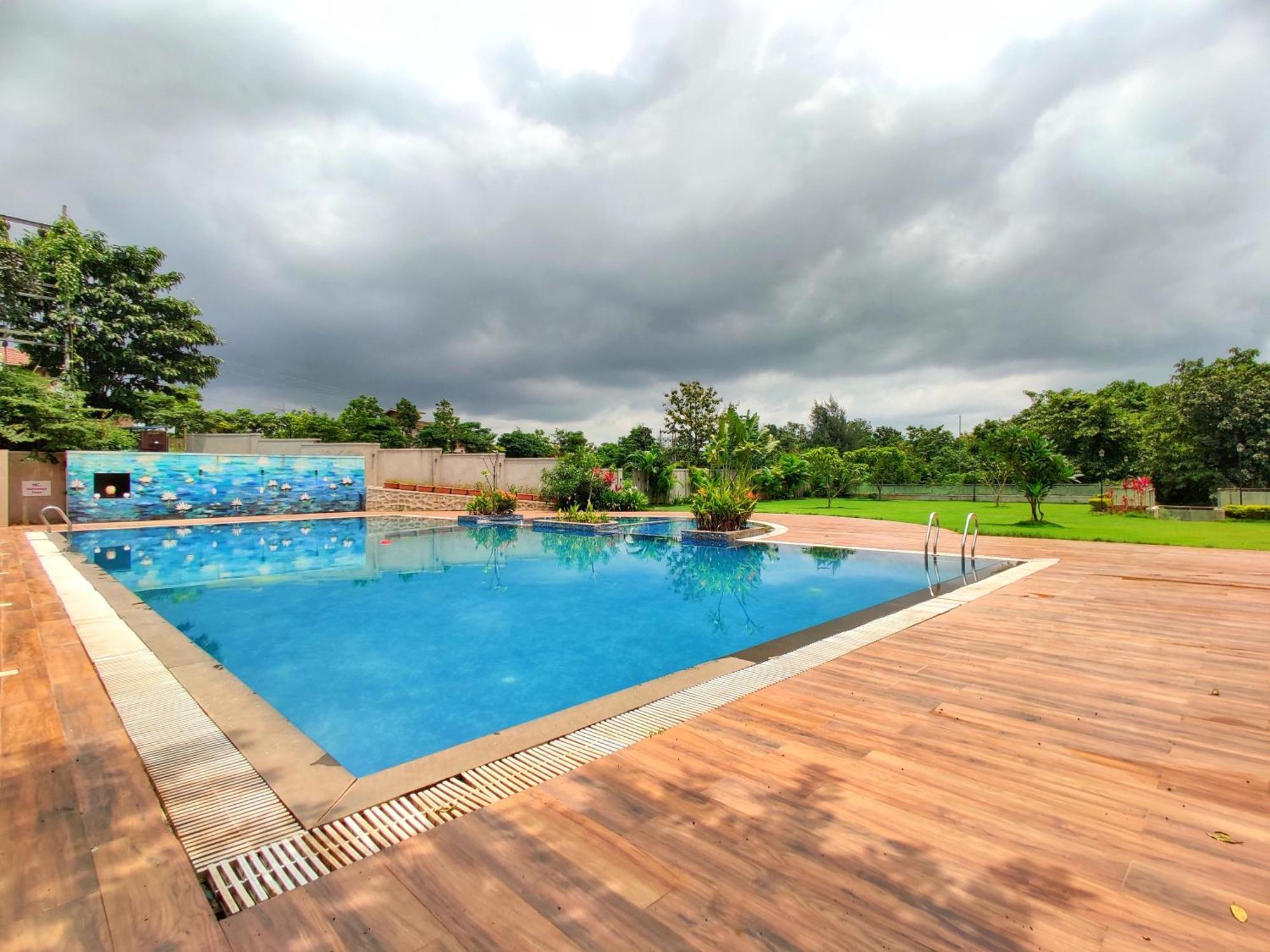 Pushpam Sanskruti Resort Karjat - A Pure Veg Resort Dhamni Kültér fotó